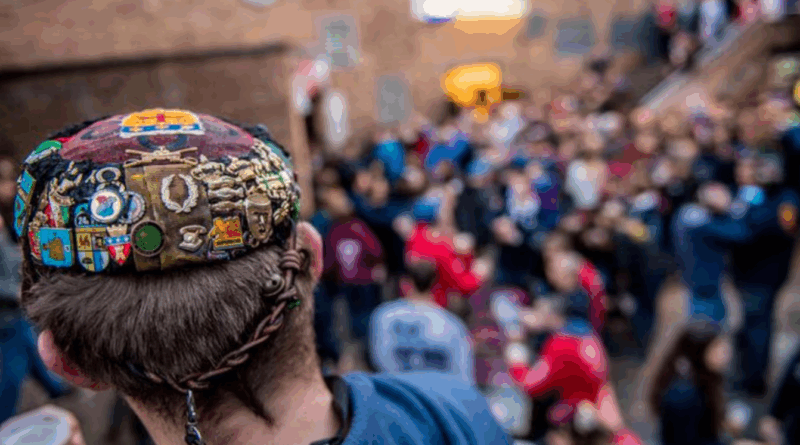 Louvain-la-neuve petite ville étudiante qui fait vivre le folklore et de la guindaille