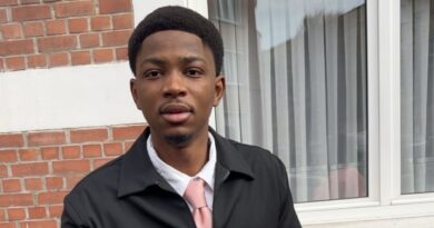 Entre les cours et les colis: le business de revente d’Amadou Sow, 20 ans