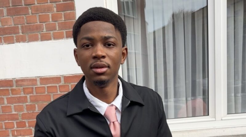 Entre les cours et les colis: le business de revente d’Amadou Sow, 20 ans